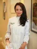 Dr. Lia Urrego, DDS