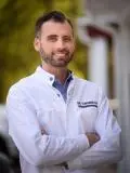 Dr. Benjamin Turnwald, DDS