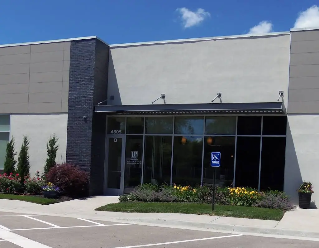 Lawrence Periodontics