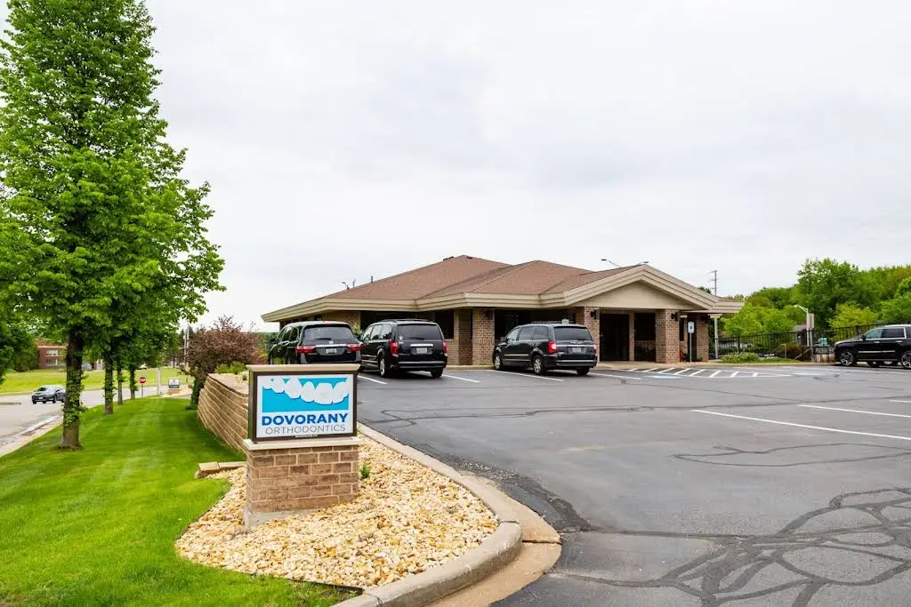 Dovorany Orthodontics