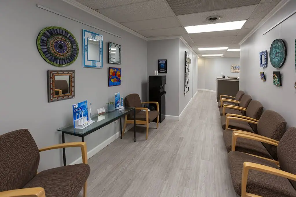 Uptown Dental