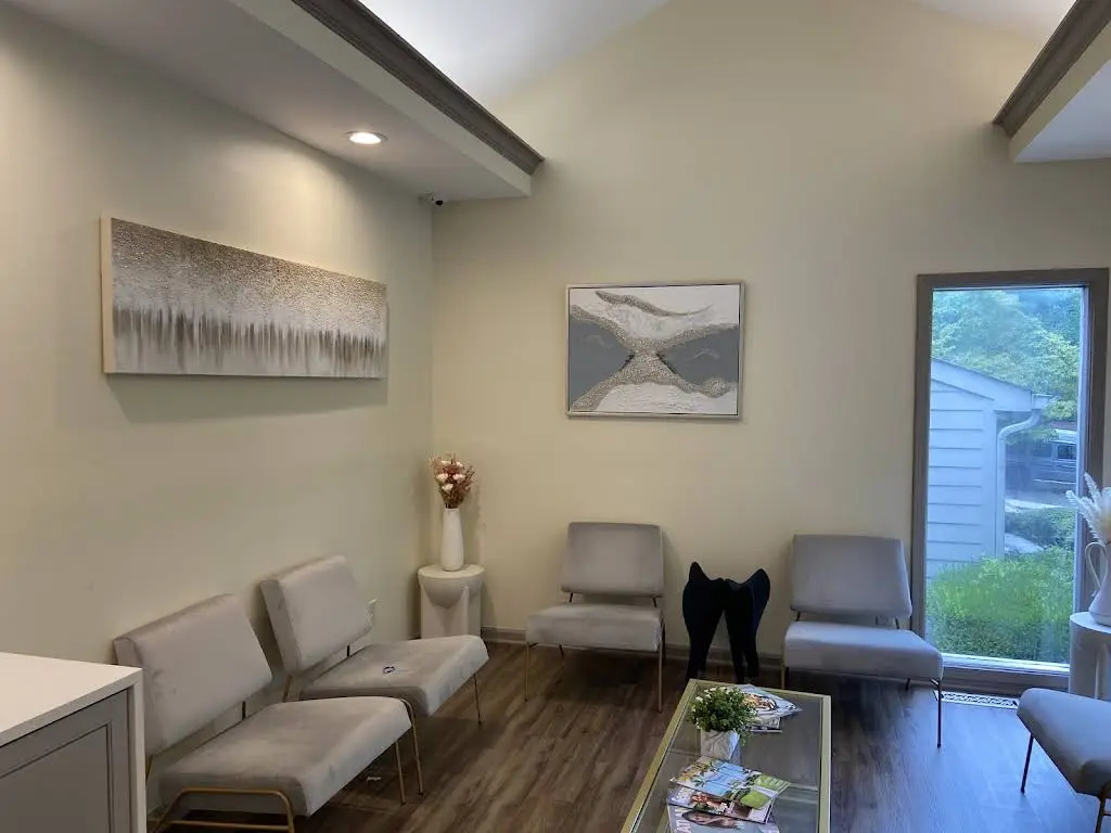 West Cobb Modern Endodontics