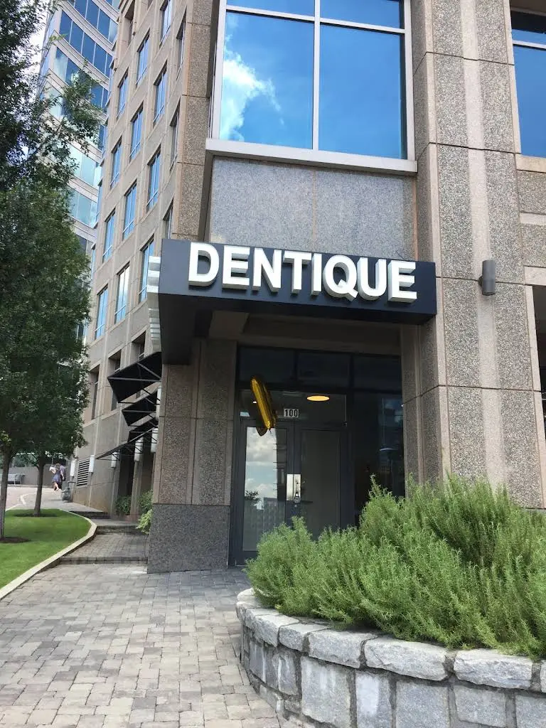 Dentique