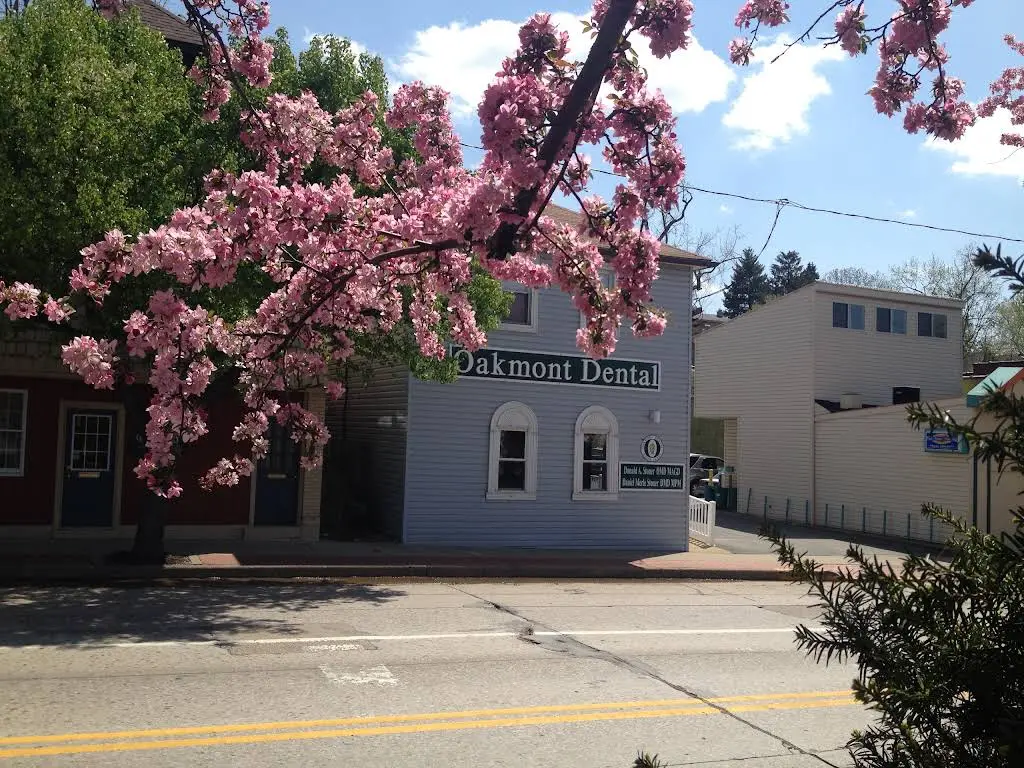Oakmont Dental Associates
