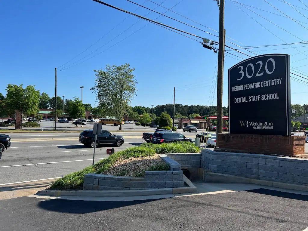 Nuvia Dental Implant Center