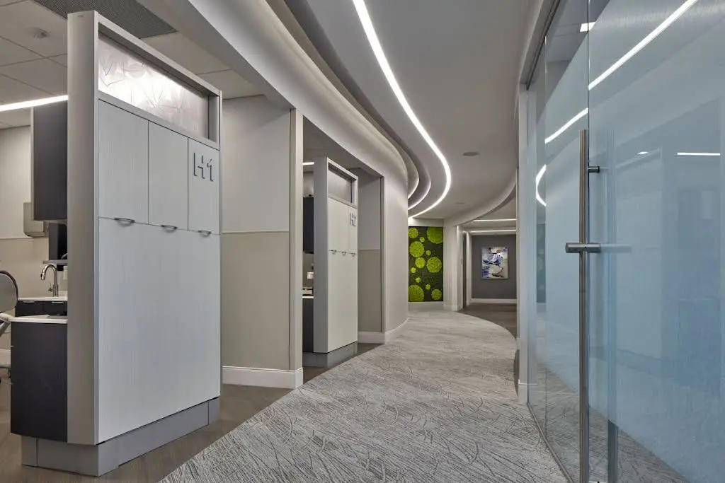Dental Implant & Aesthetic Specialists
