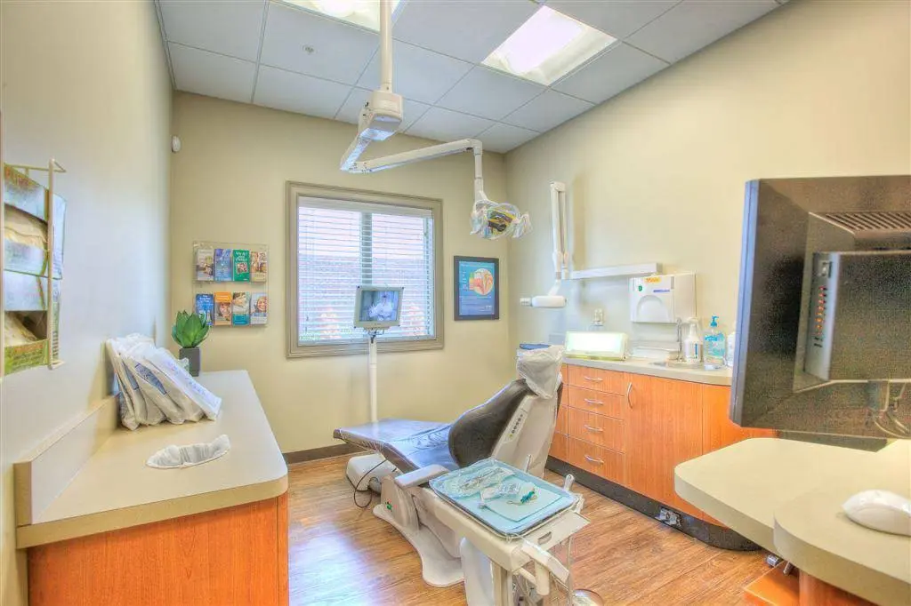 Mansouri Family Dental Care & Associates
