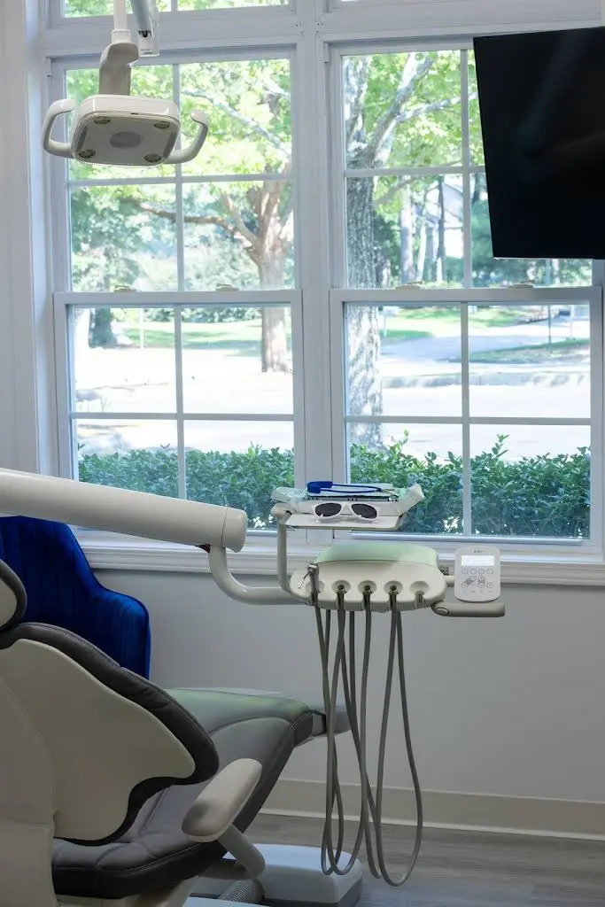 Modern Dental Center EC