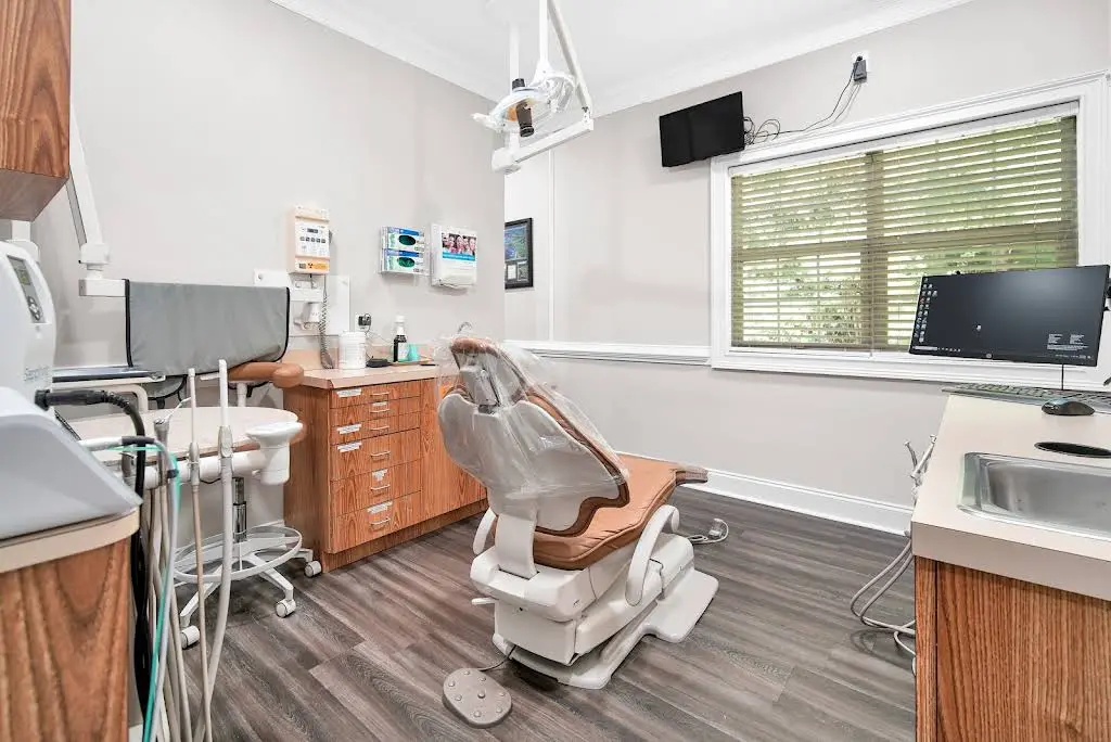 Freemon Dental Associates