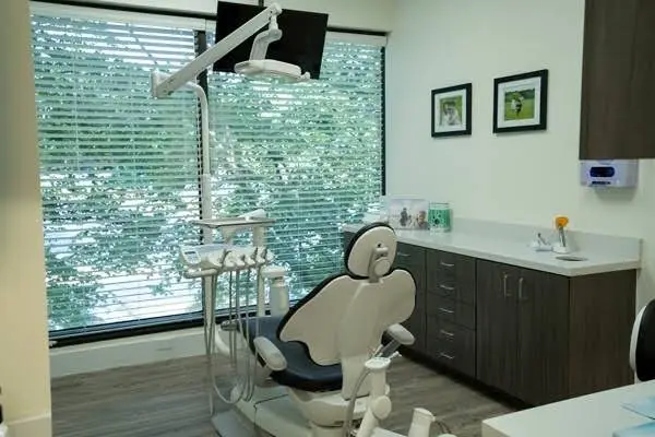 Vernon Woods Dental & Implant Center