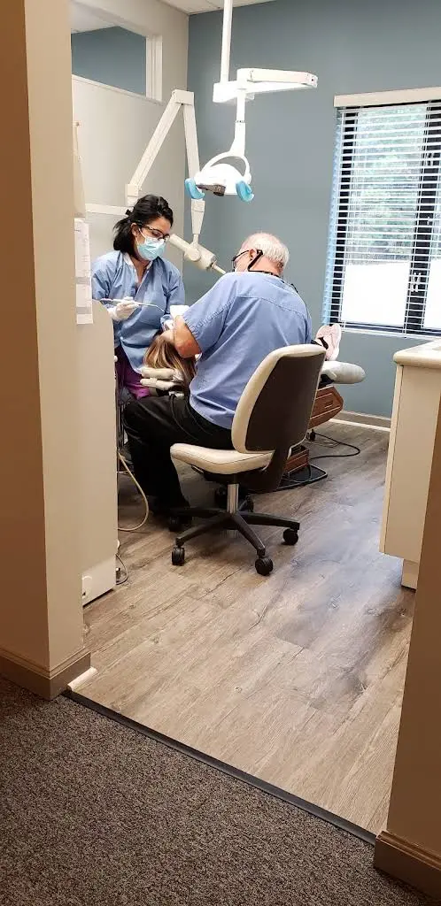 Periodontics and Dental Implants of Roswell