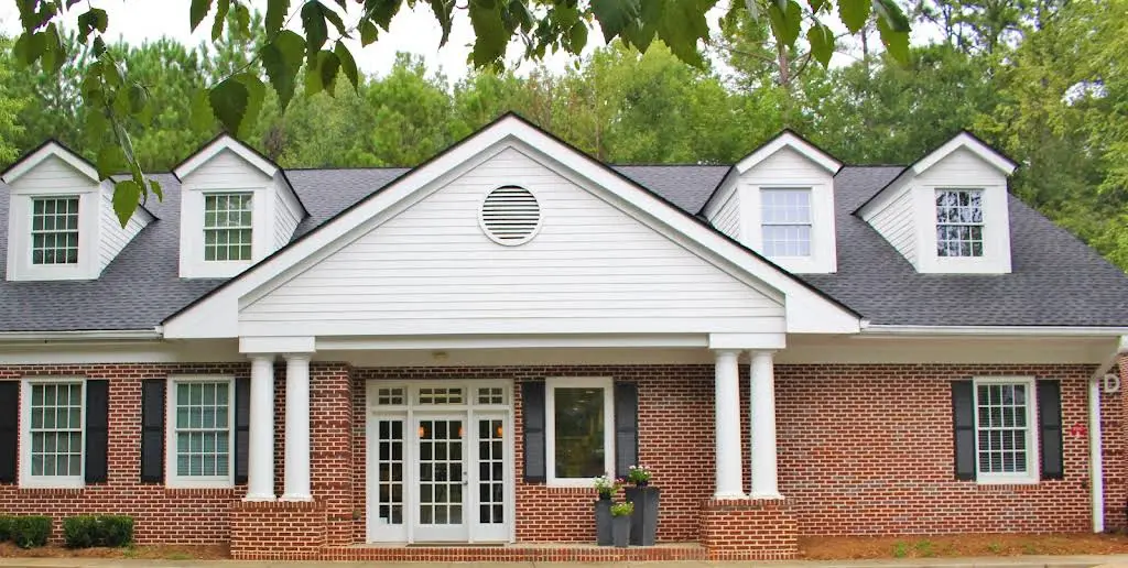 Advanced Cosmetic and Family Dentistry