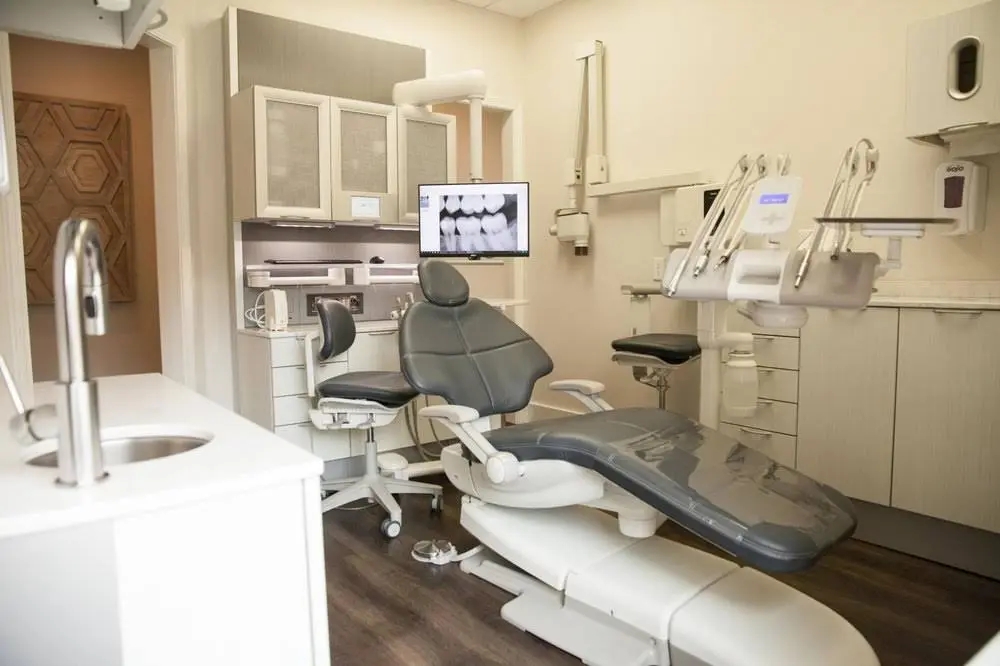 Veal Dental Care of Dunwoody