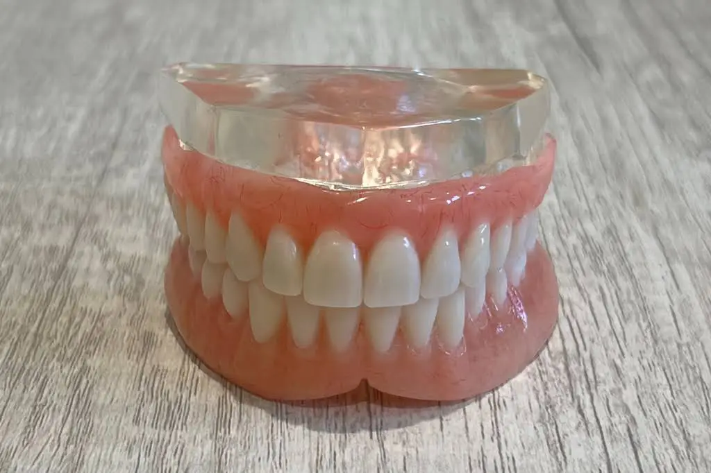 Peachtree Dentures and Implants