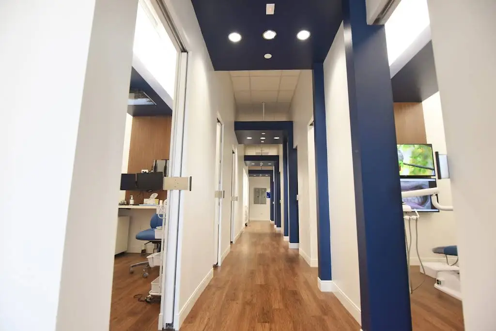 Smile Corners Dental