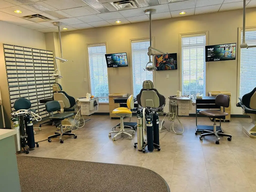 Lugus Pediatric Dentistry / Karl E. Lugus DDS
