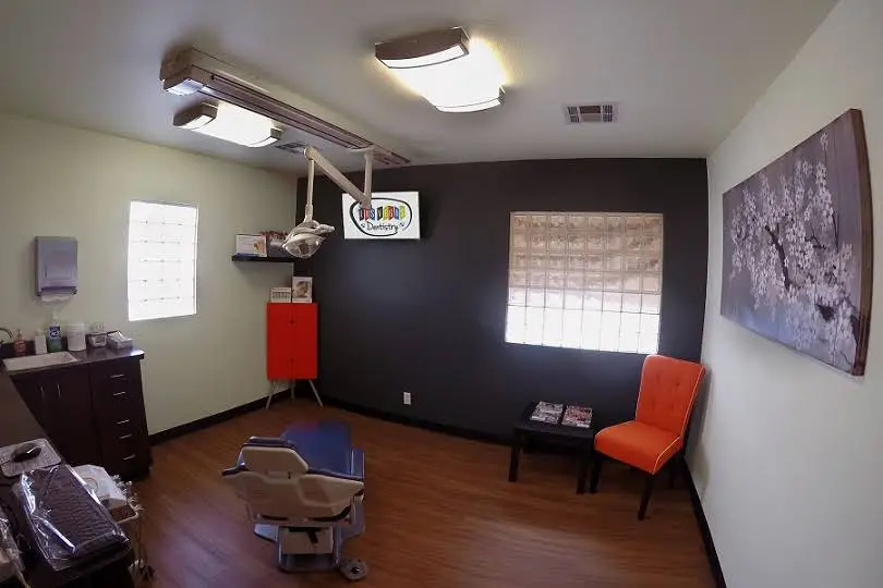 Dee for Dentist