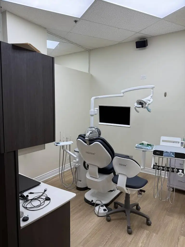 Addison Dental Studio
