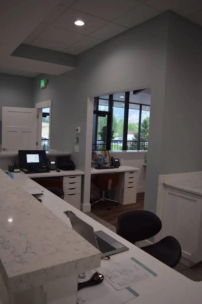 Holladay Dental Studio