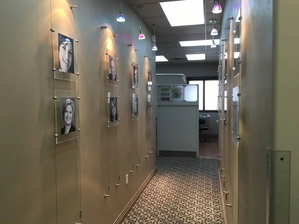 4M Dental Implant Center