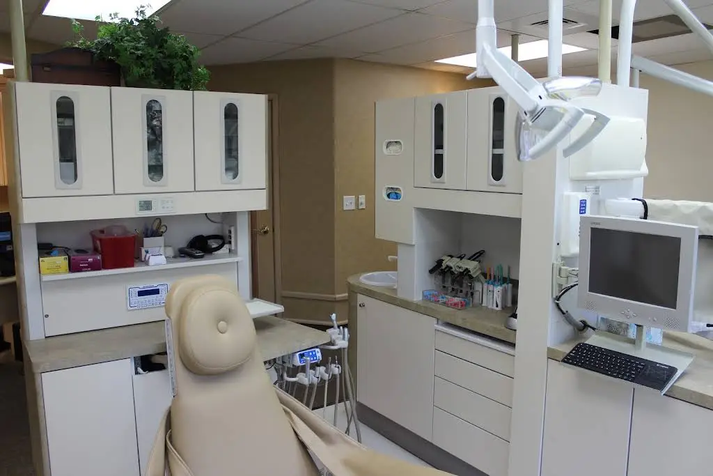 Warr Dental