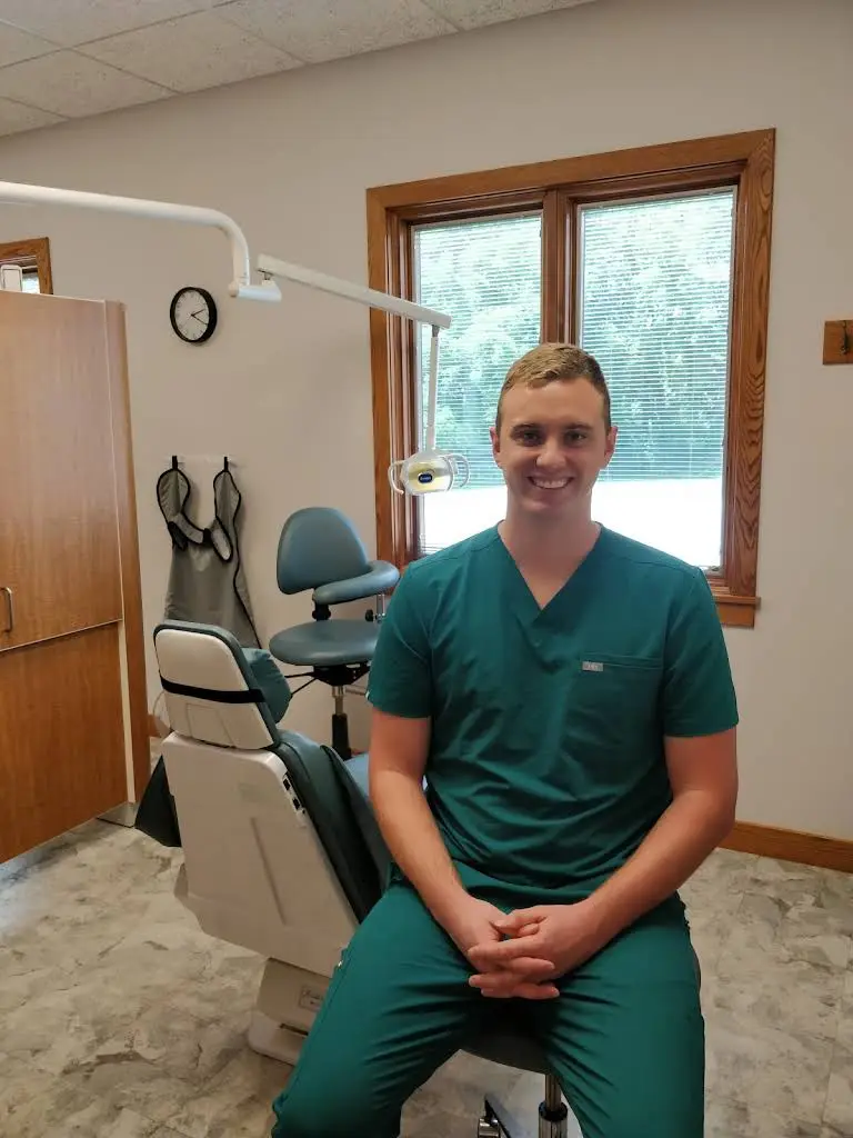 Jarzen Dental
