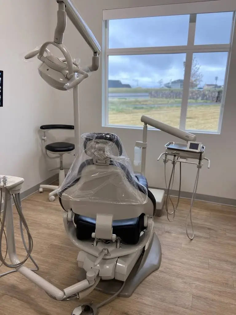 Platinum Dental of Daybreak