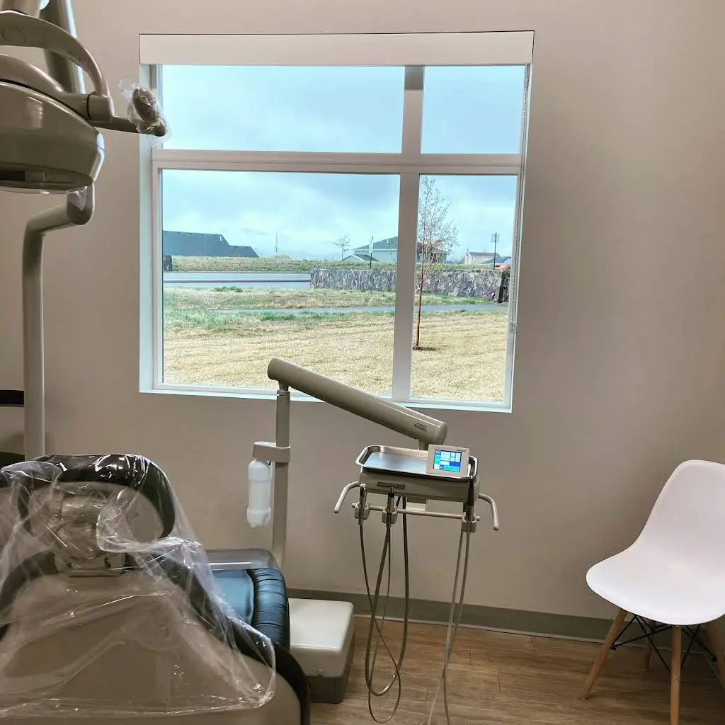 Platinum Dental of Daybreak