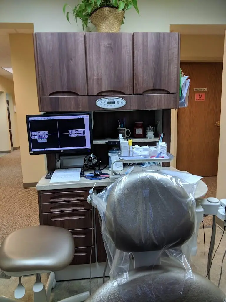 DiCostanzo Dental