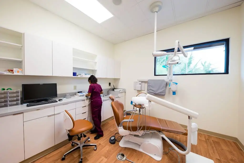 Easy Dental Care Center
