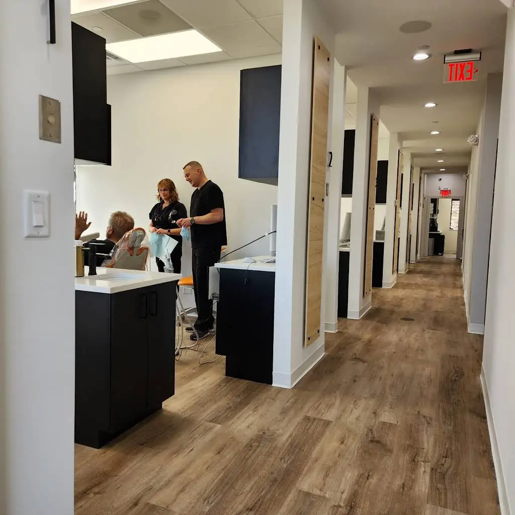 Comprehensive Dental & Implant Center