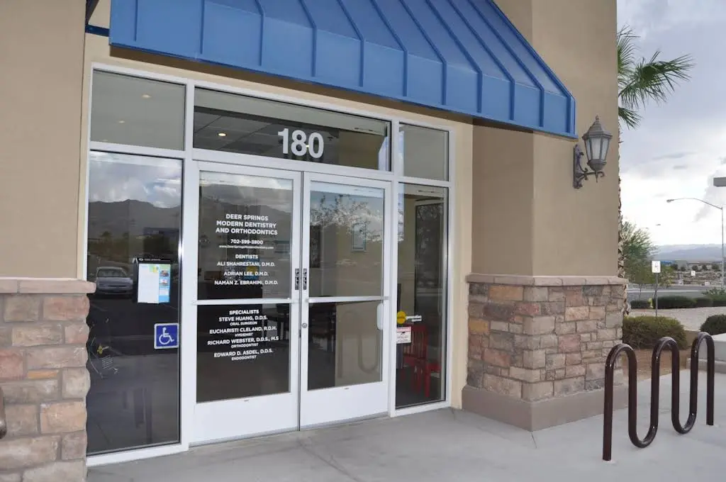 Deer Springs Modern Dentistry