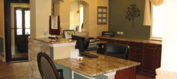 176 Dental Associates Ltd, also known as Bloomingdale Dentistry