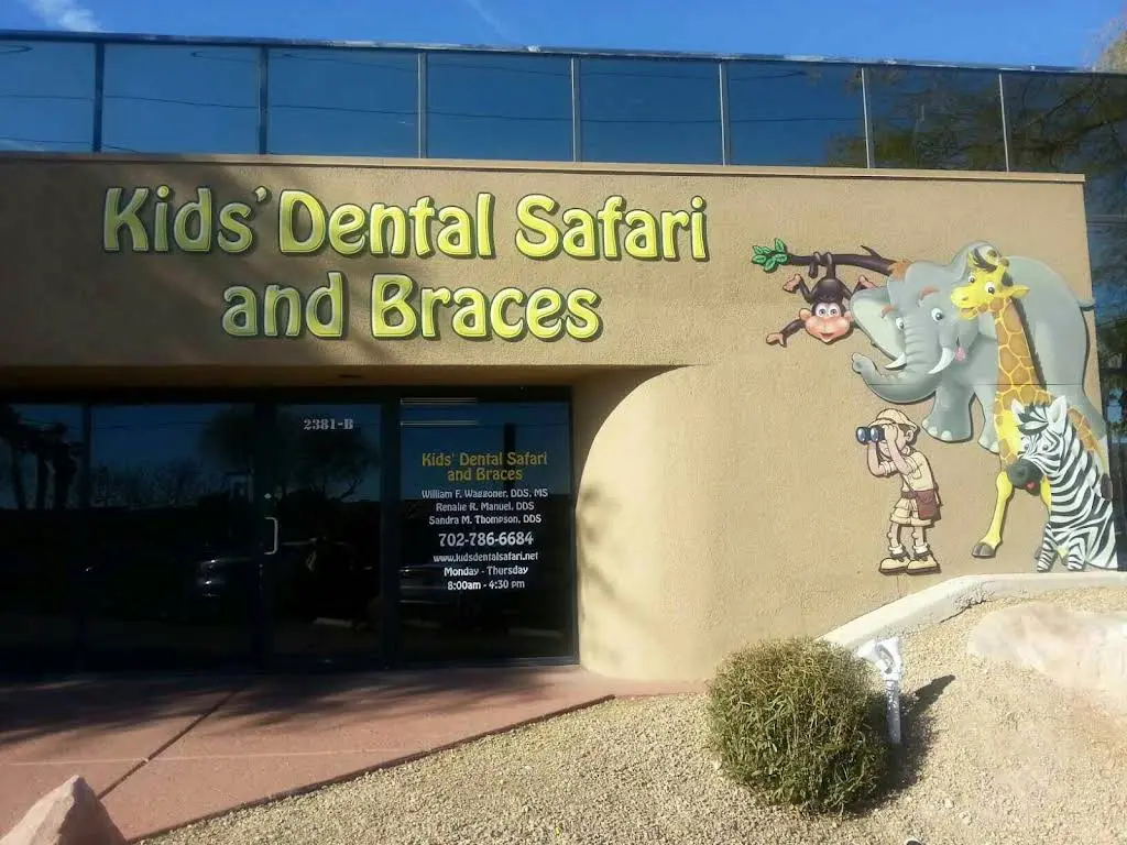 Kids' Dental Safari And Braces