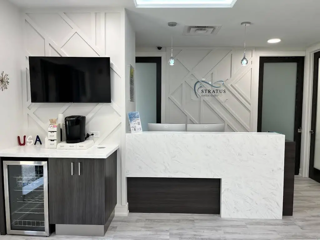 Stratus Dental Studio
