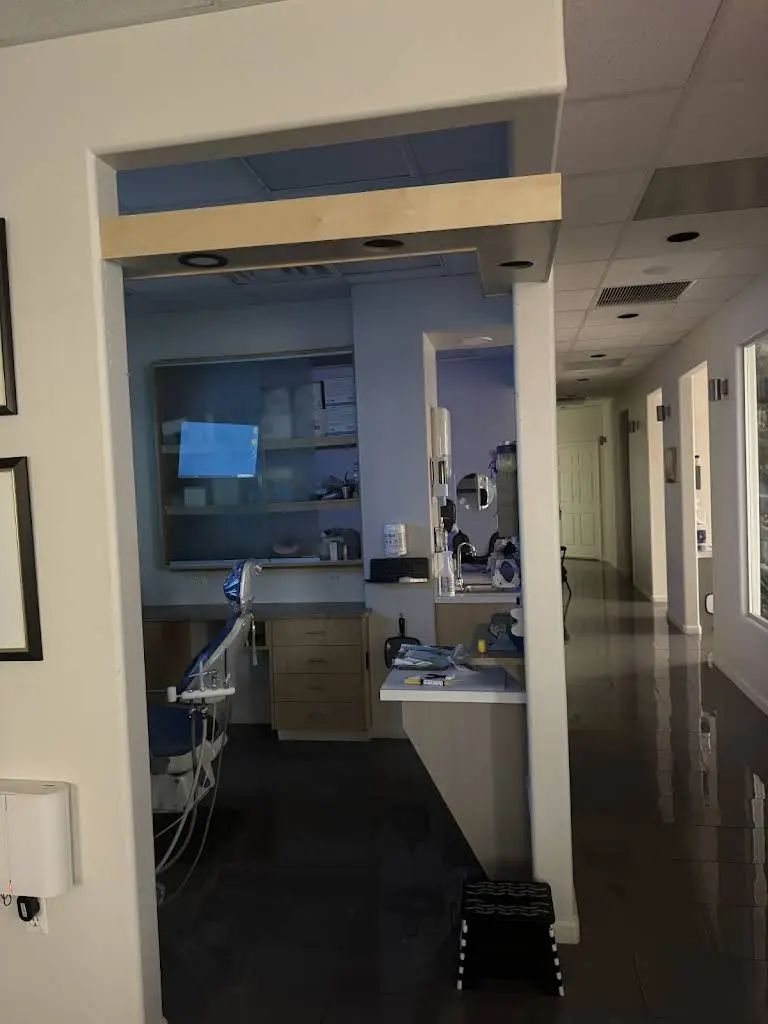 Dream Dental Implant Center