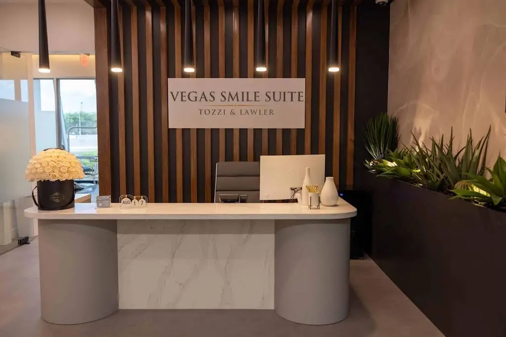 Vegas Smile Suite