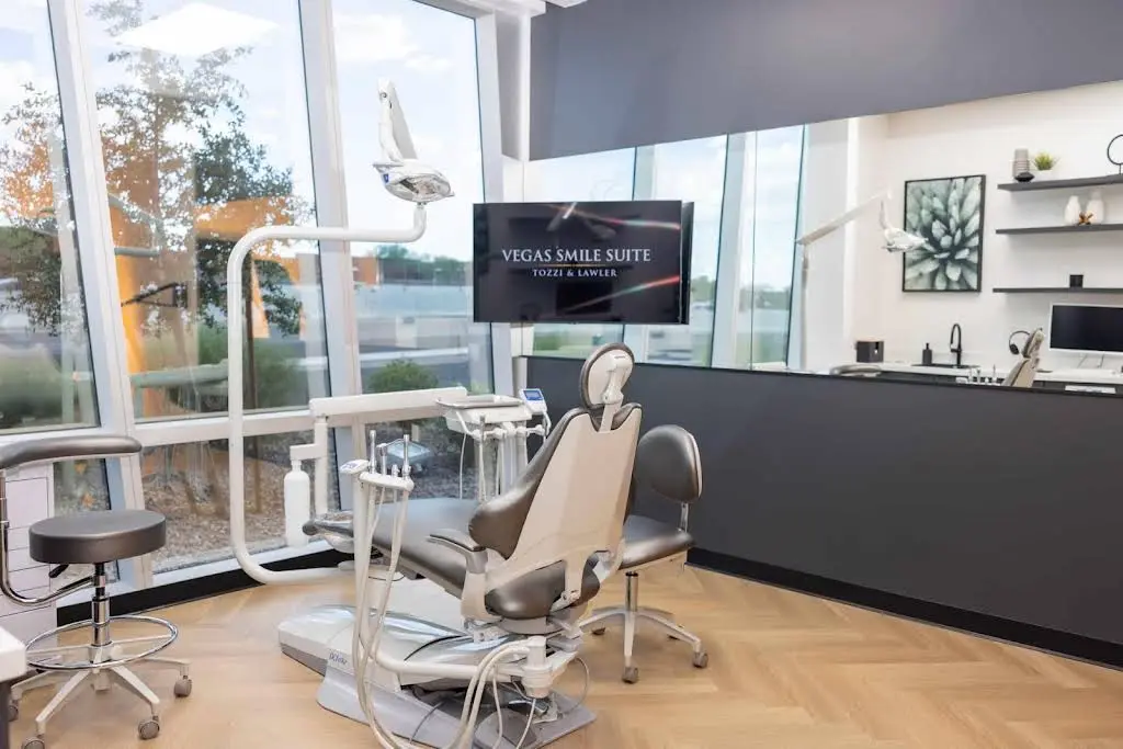 Vegas Smile Suite