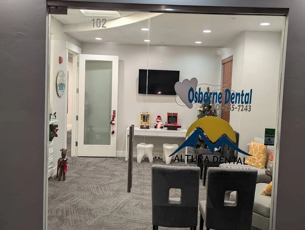 Altura Dental Design