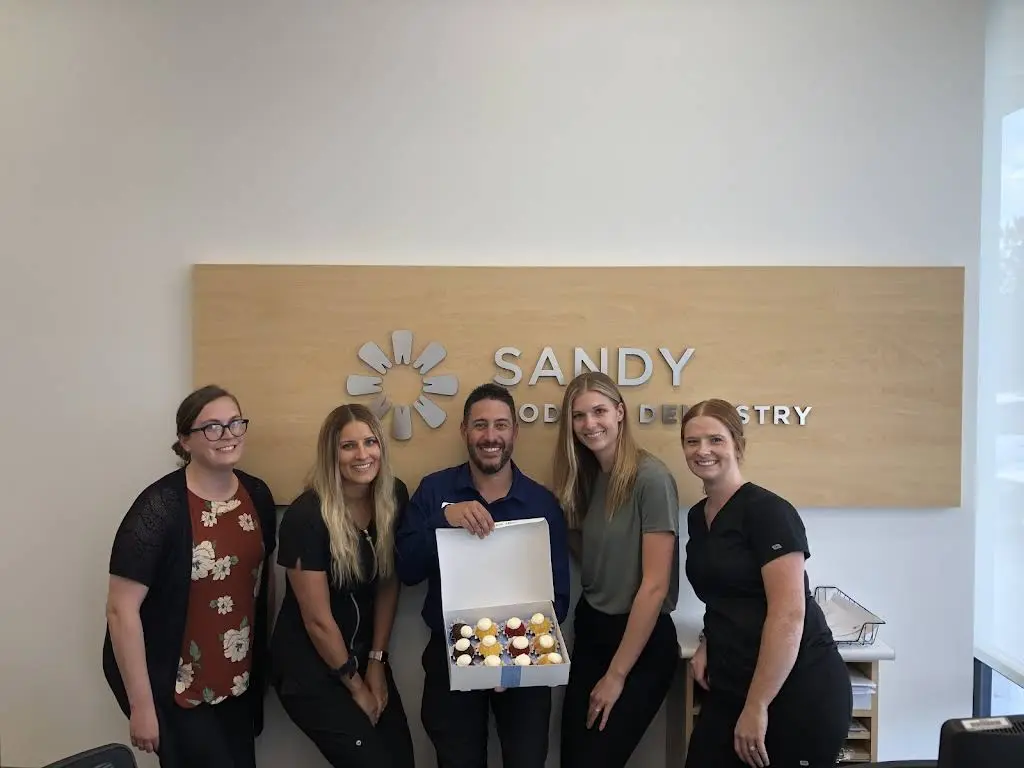 Sandy Modern Dentistry