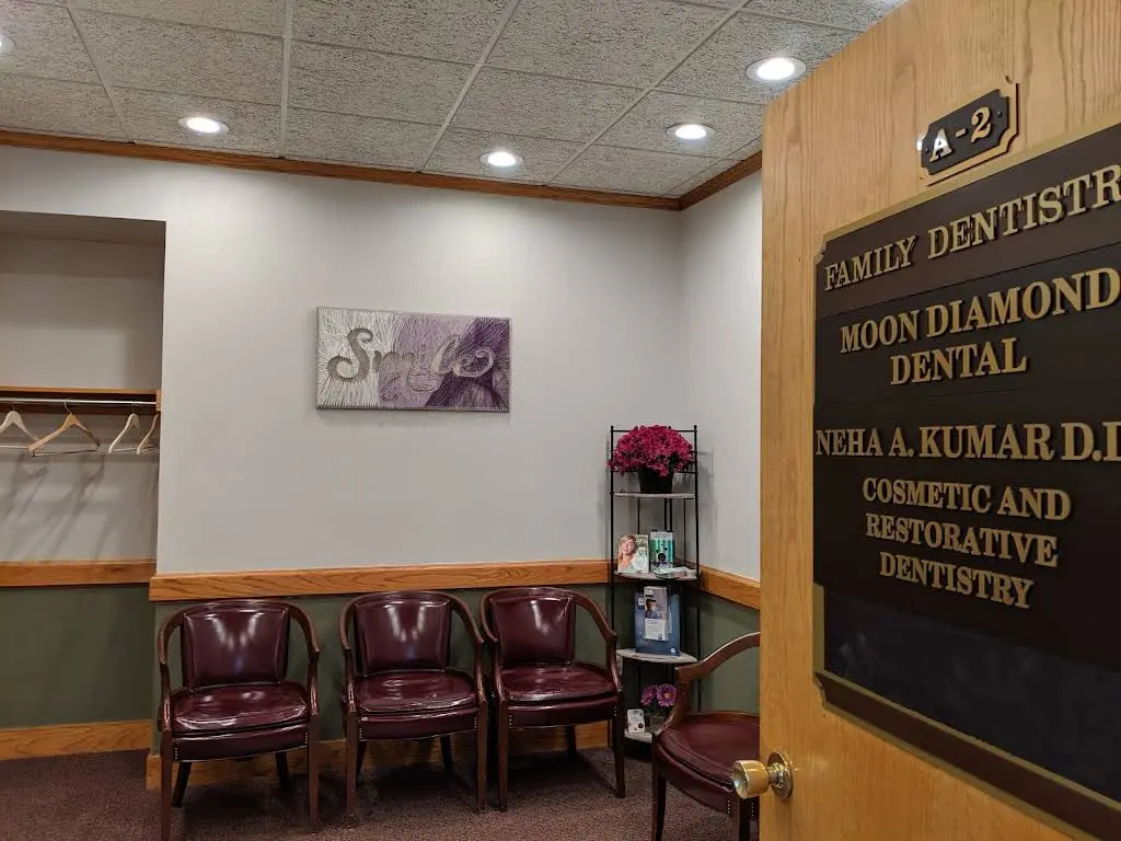 Moon Diamond Dental