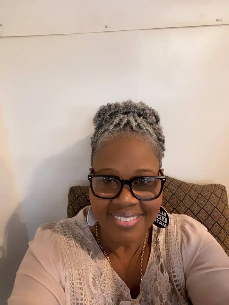 Spa Dental: Dr. Monica Jones