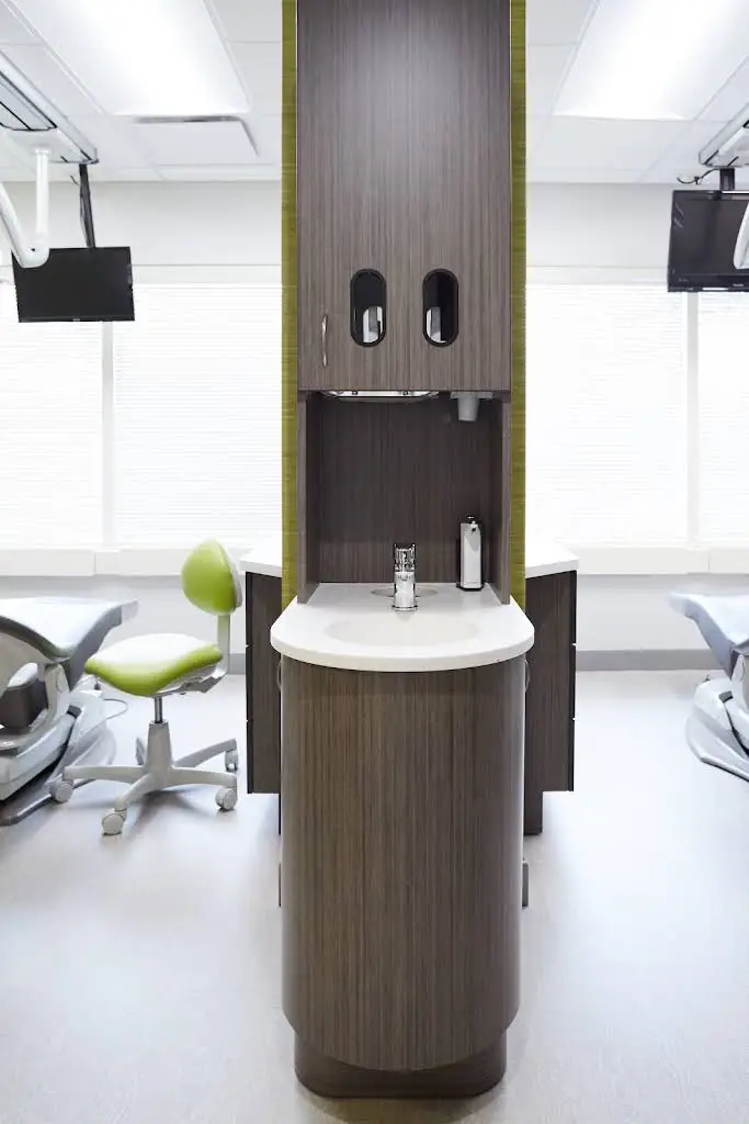 Montgomery & Eaton Dental