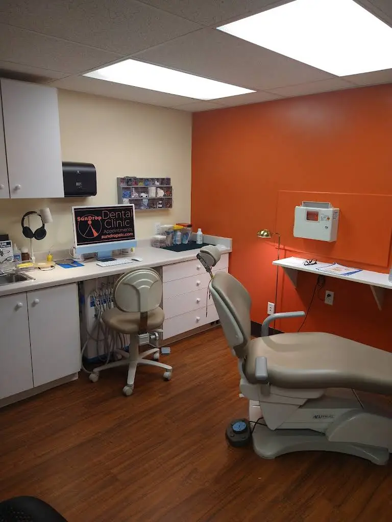 Sundrop Dental Clinic