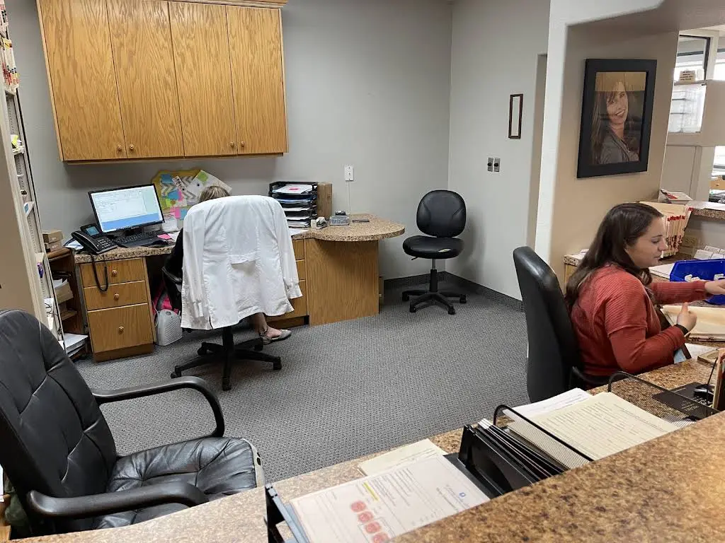R. Lindsey Dalley DDS