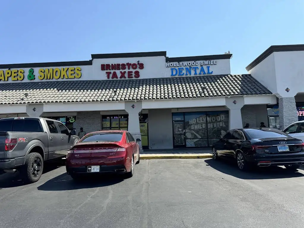Hollywood Smile Dental