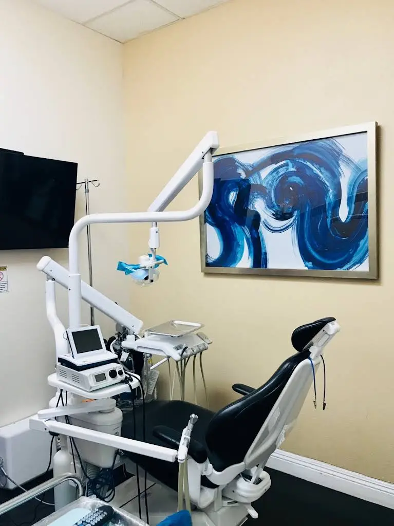 Hollywood Smile Dental