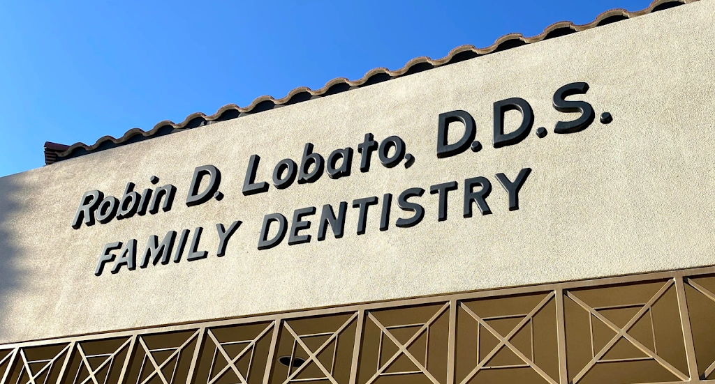 R. Lobato & Associates