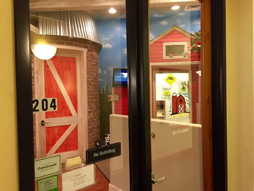 Kids Dental Barn