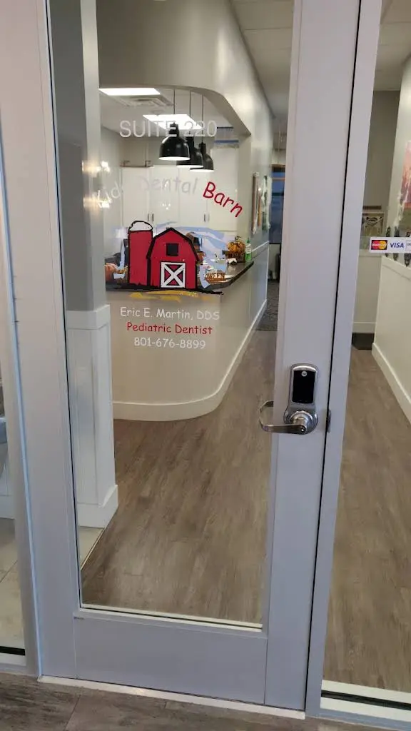 Kids Dental Barn